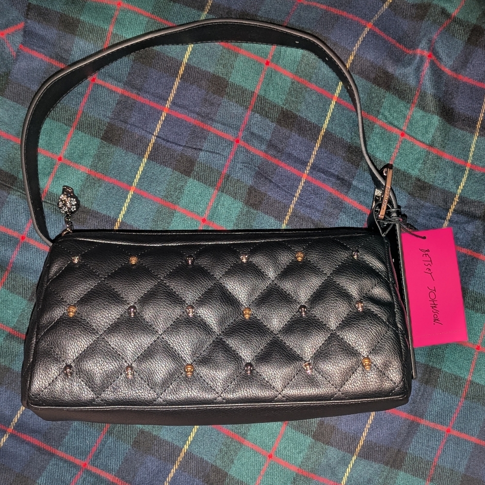NWT Betsey Johnson Black XORUMOR Quilted Shoulder Bag Studded With Skulls
